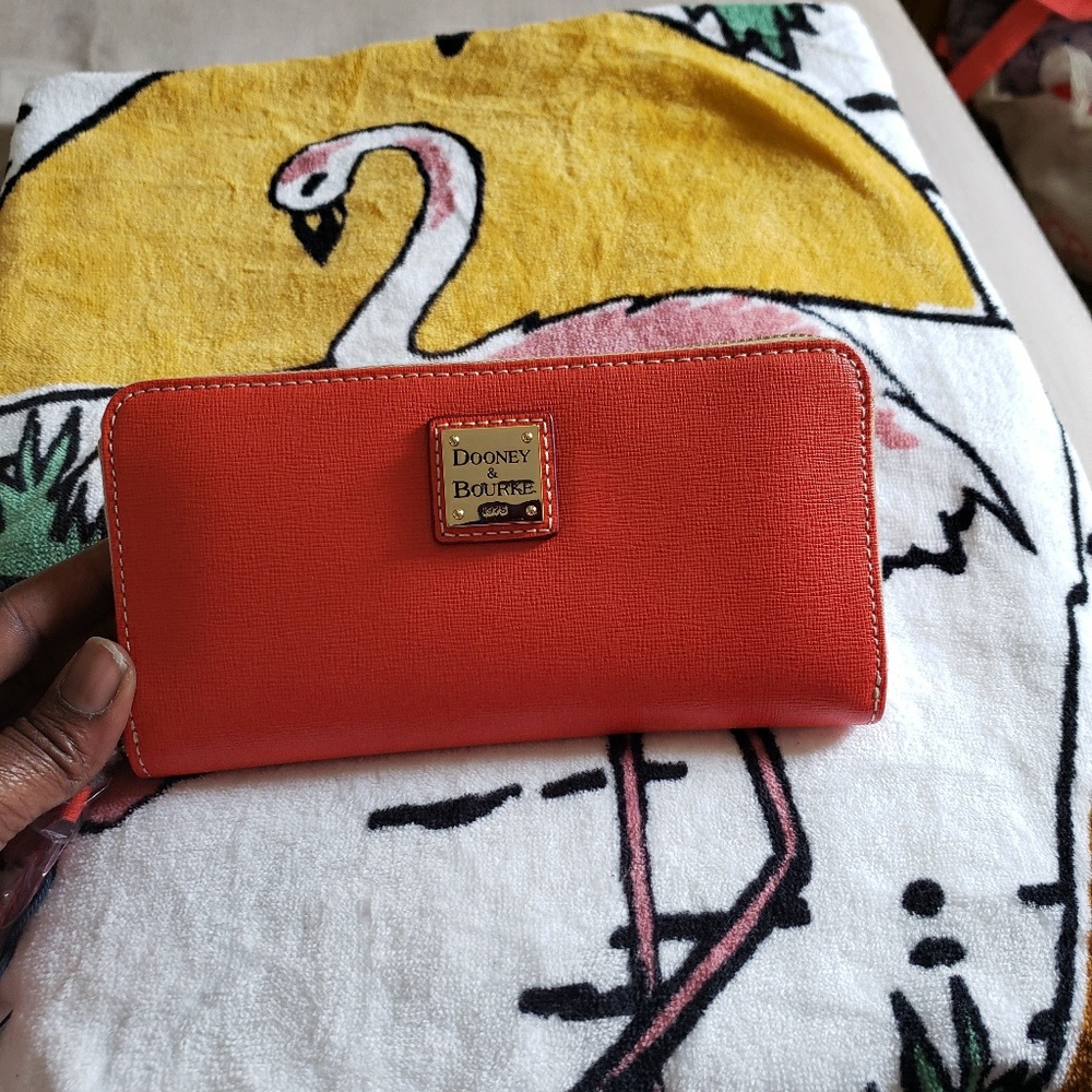 New Dooney Accordion Wallet
